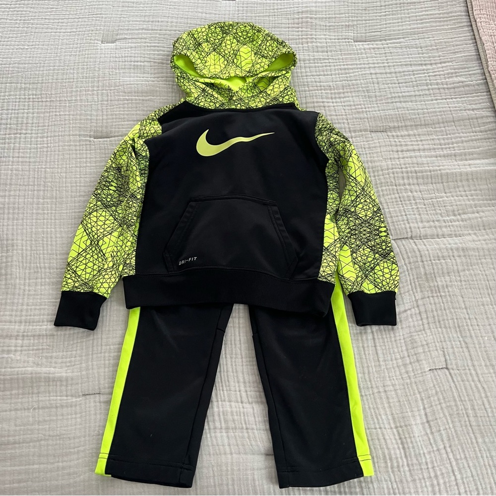 EUC Nike Hoodie Track Suit Sz 4T